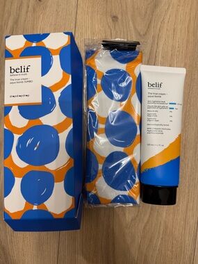 Belif the true cream aqua bomb jumbo with free gift pouch 125ml purchased korea